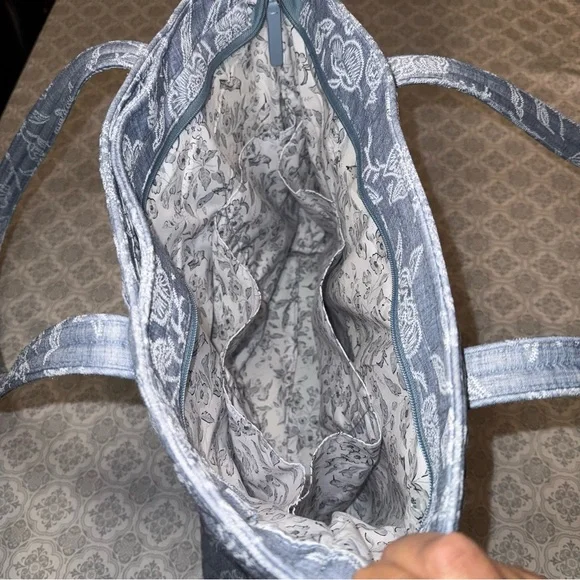 VERA BRADLEY ICONIC VERA TOTE PARK LACE - Picture 5 of 8